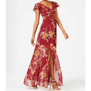 Crystal Doll♦️Floral Maxi with Keyhole Back